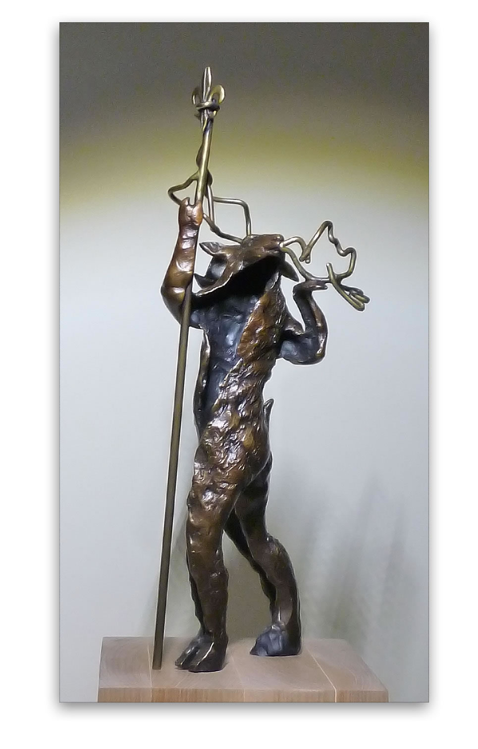 Sculpture de Lucienne Cornet / Bronze patiné / 30 x 12 x 10 cm
